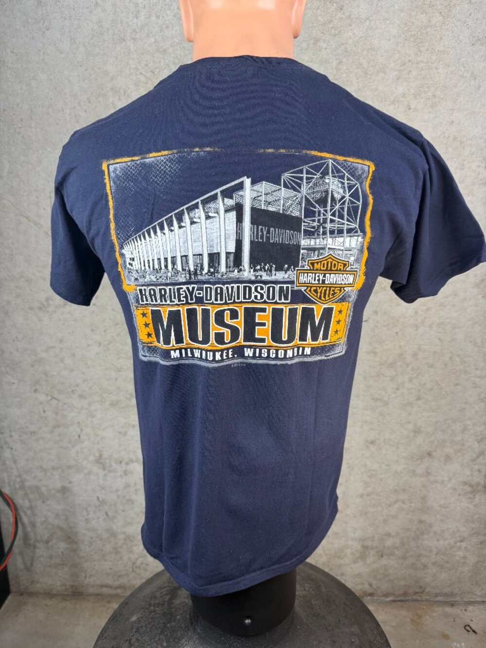 Harley Davidson Museum T Shirt Men Large Navy Blue Milwaukee Wisconsin Wings